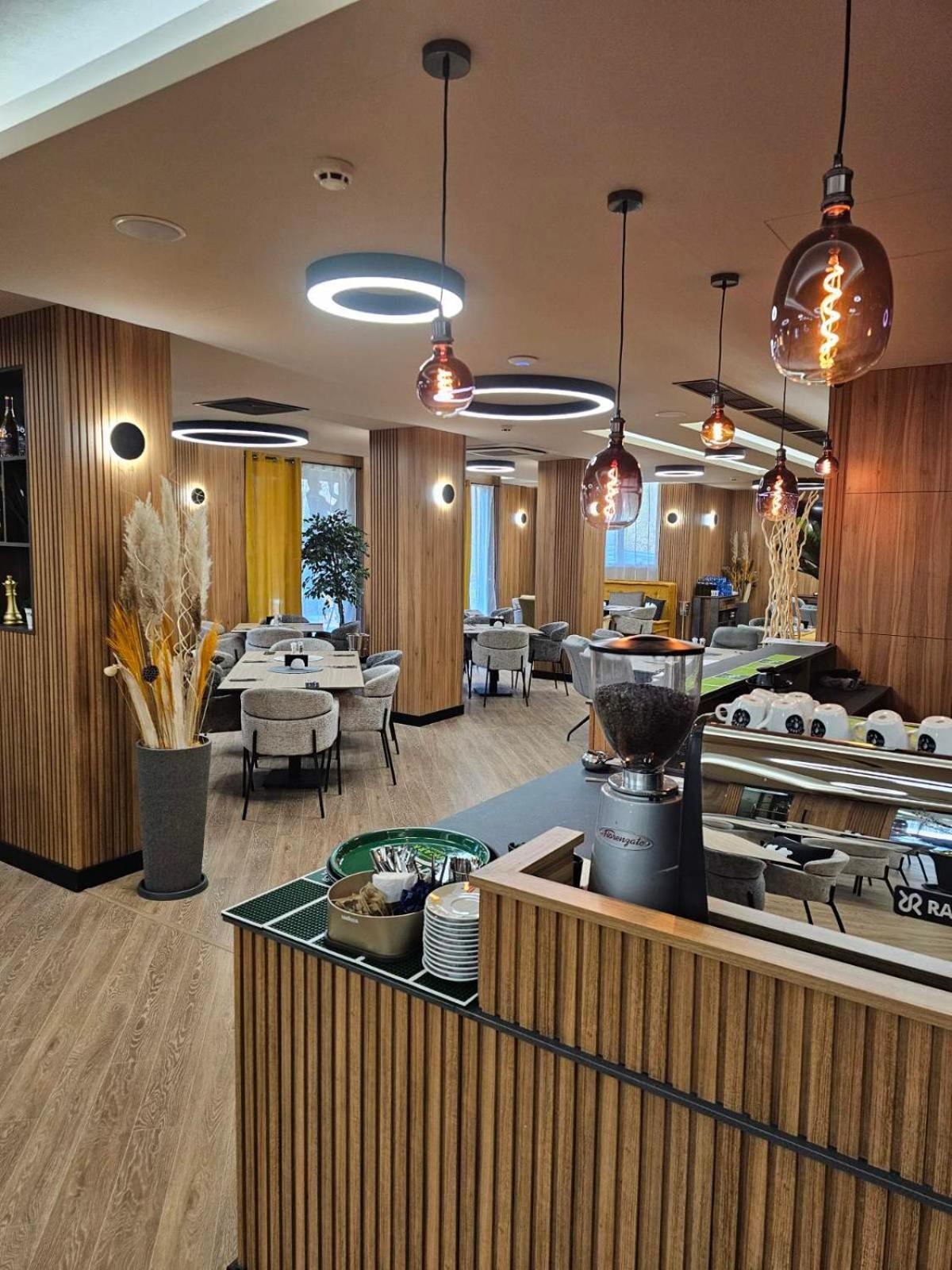 Park Hotel Пловдив Экстерьер фото